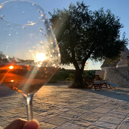 Trulli Da Lalli أوستوني